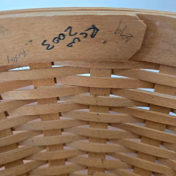Longaberger Nesting Baskets Set of 2 Round Handwoven 2003 with Lids & Protectors - Picture 6 of 16